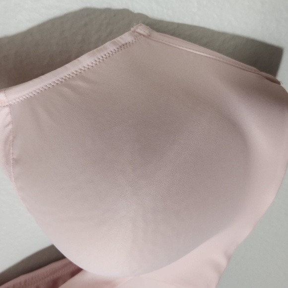 AUDEN BRA 42DD. Seamless Light Pink Bra - Picture 4 of 9